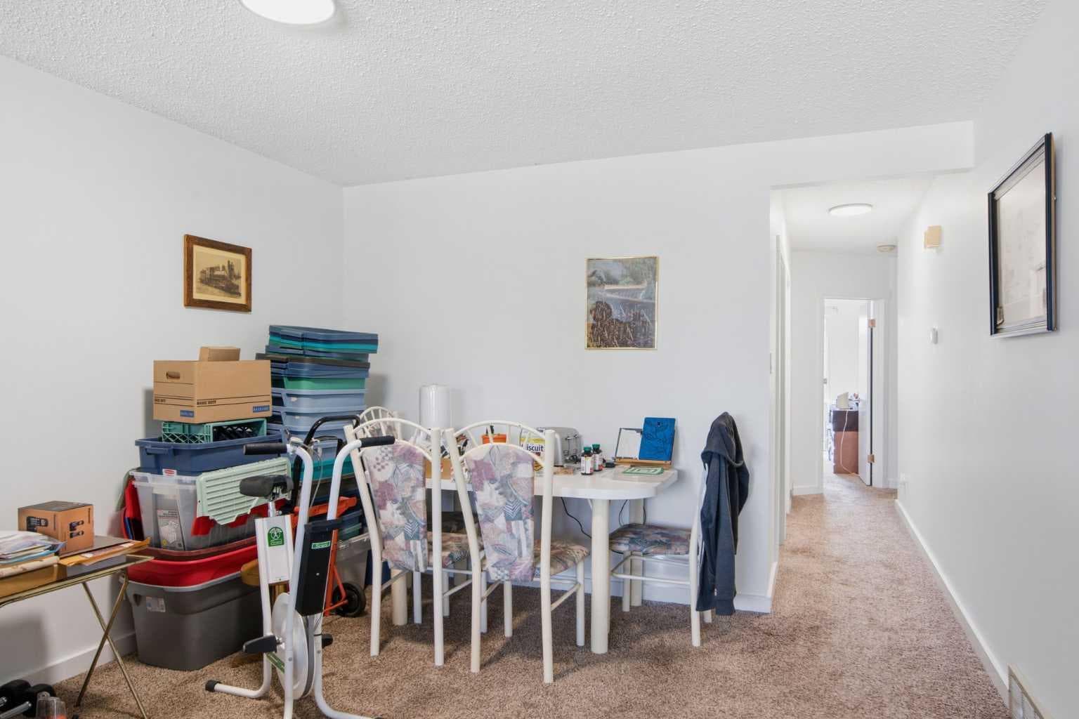 196 Gordon Drive SW