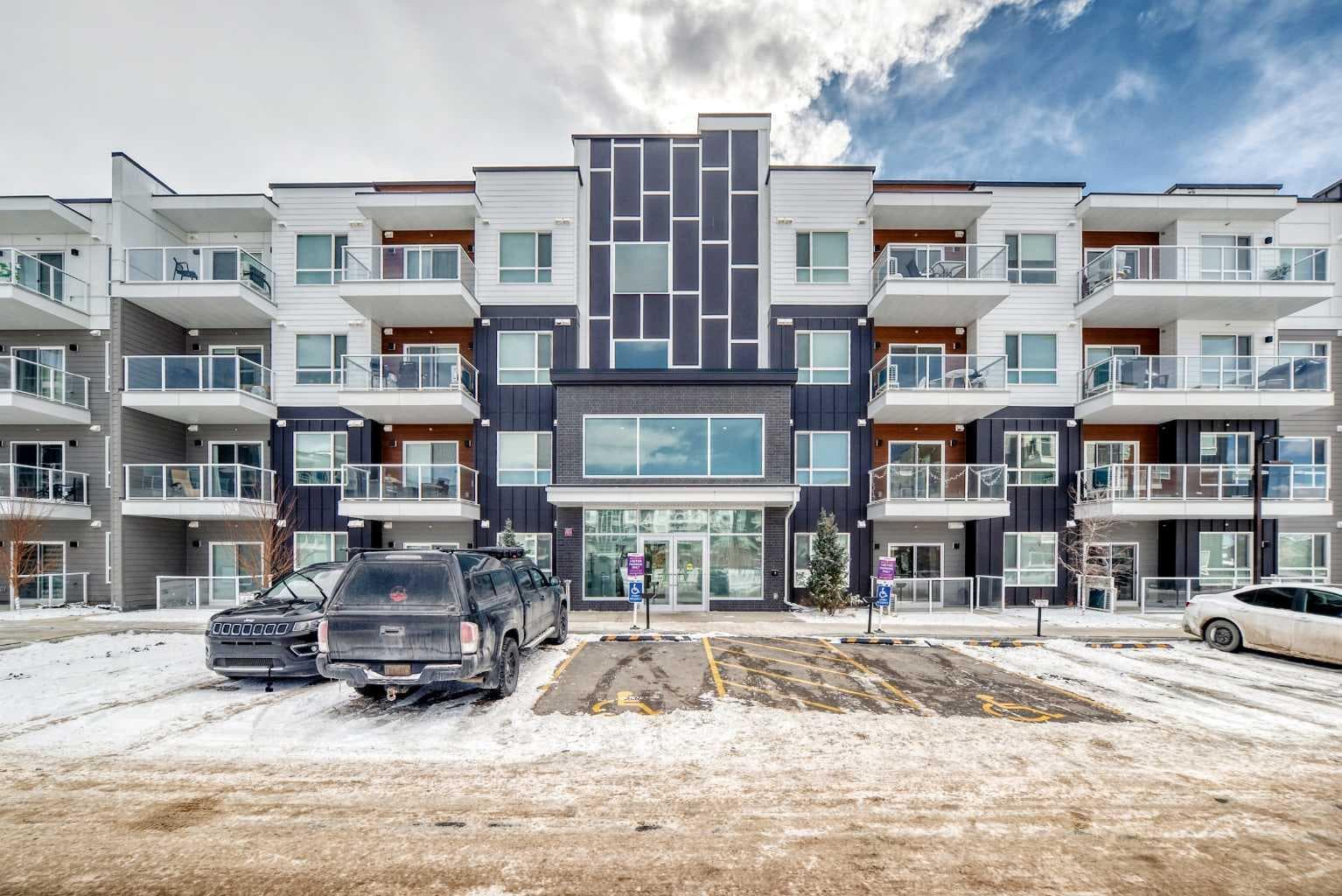 4414, 550 Belmont Street SW