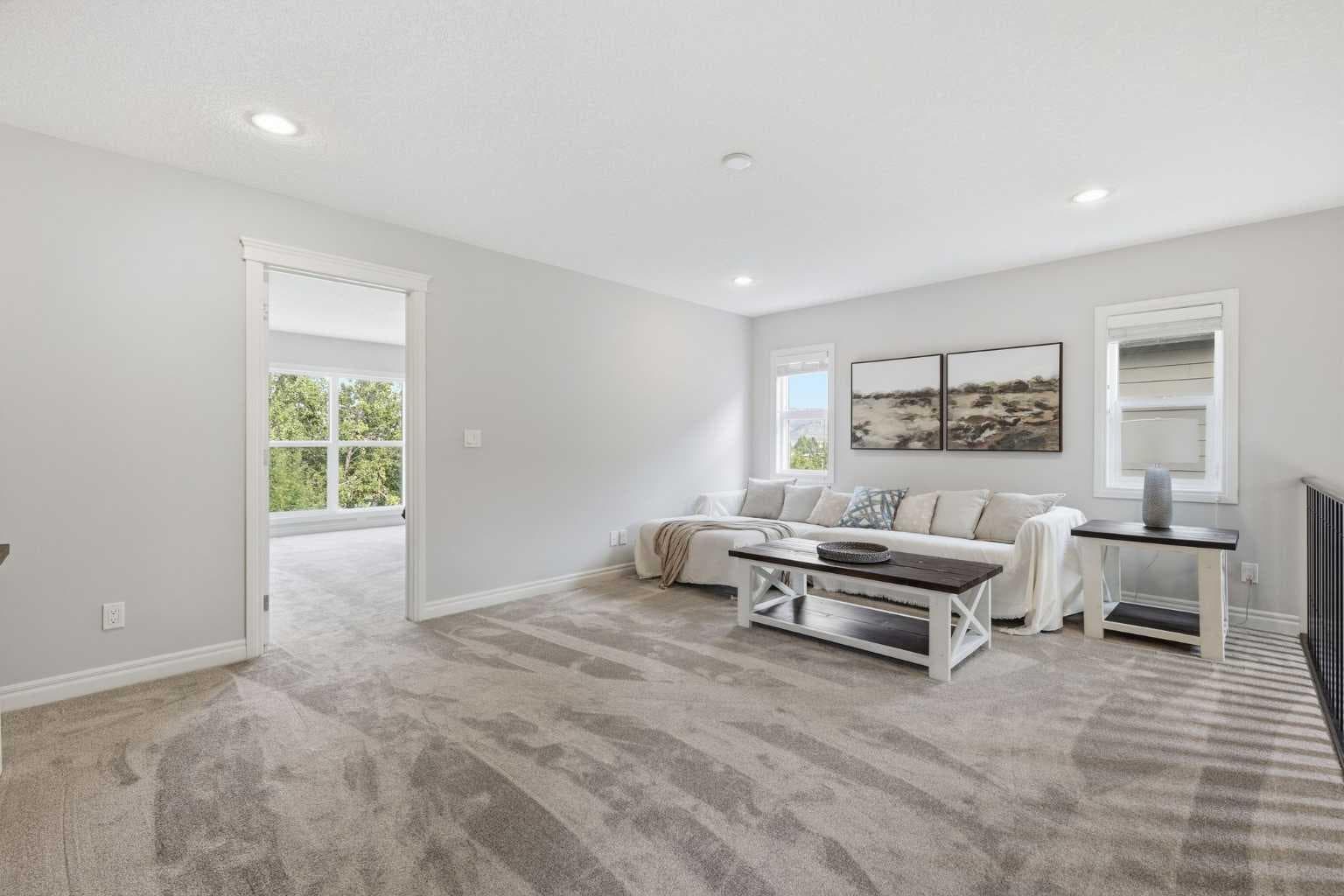 190 Riviera View 