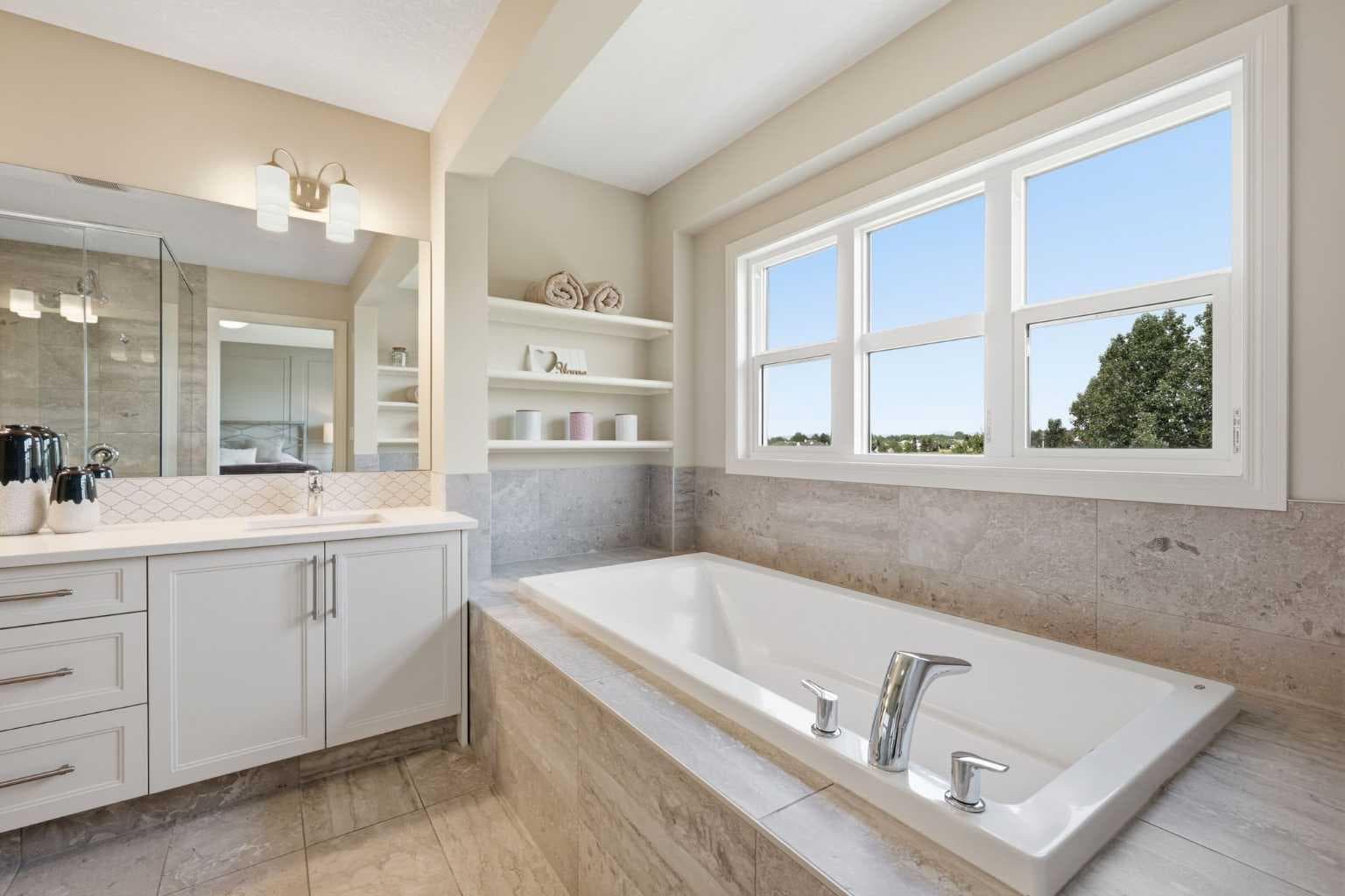 190 Riviera View 
