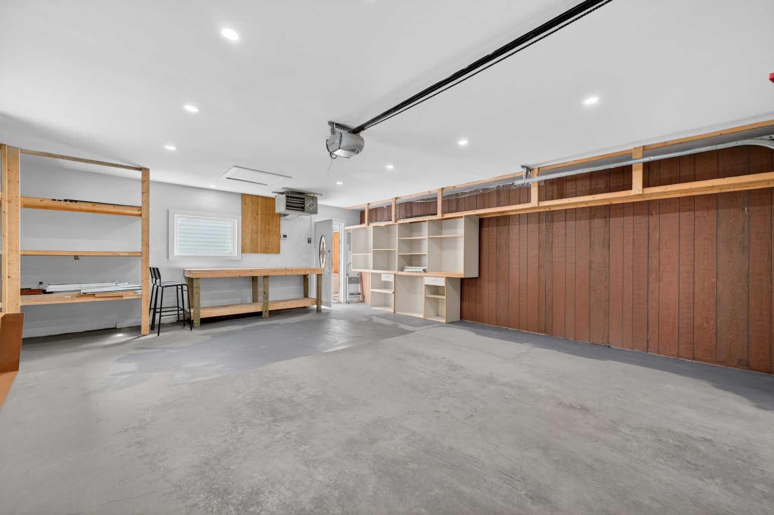 11 Selkirk Drive SW