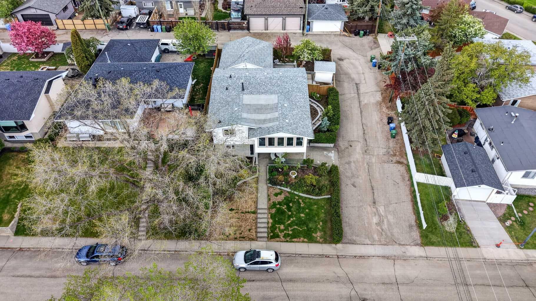 11 Selkirk Drive SW