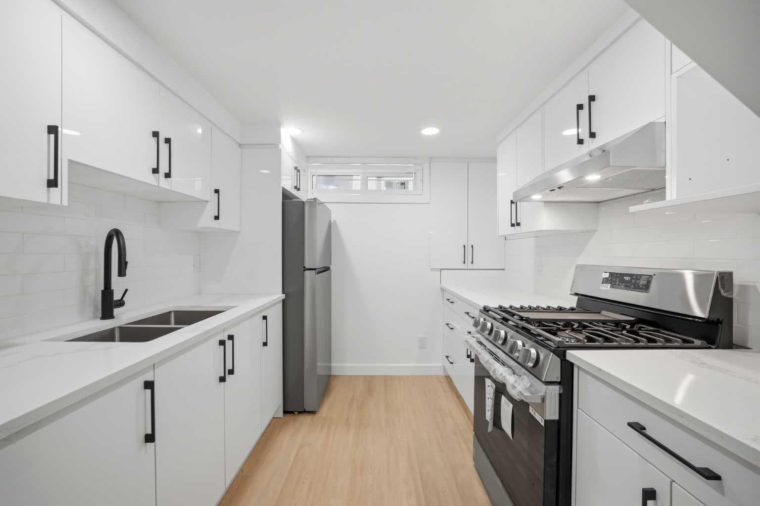 300 Edgehill Drive NW