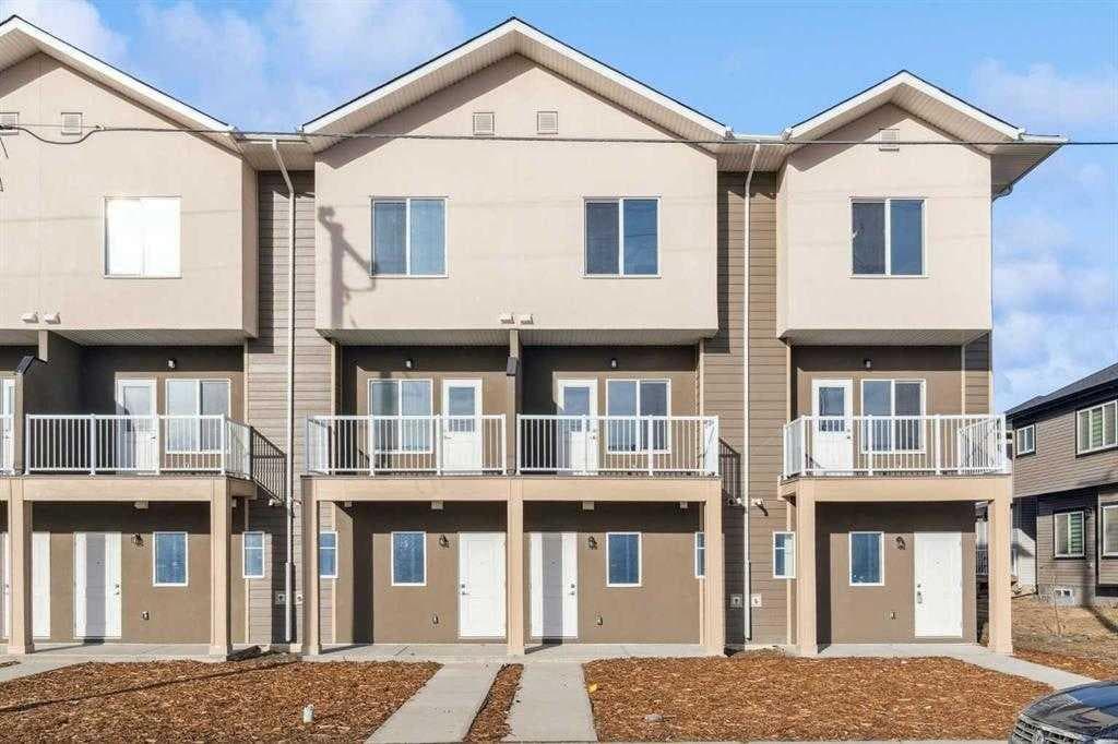 203, 95 Saddlecrest Circle NE
