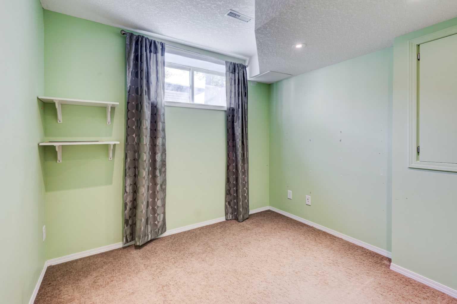 34 Eversyde Common SW
