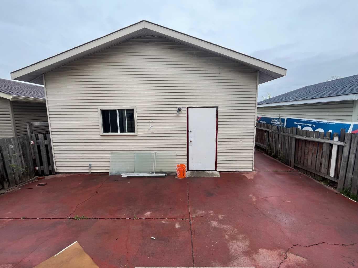 179 Falshire Drive NE