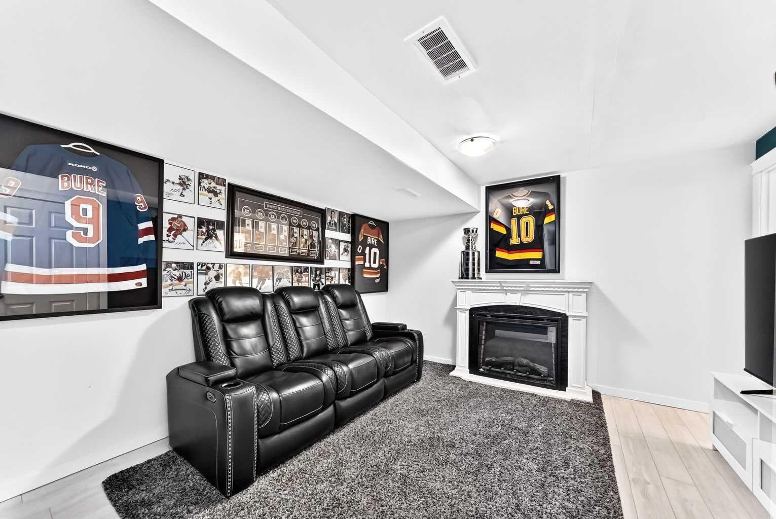 144 Copperstone Gardens 