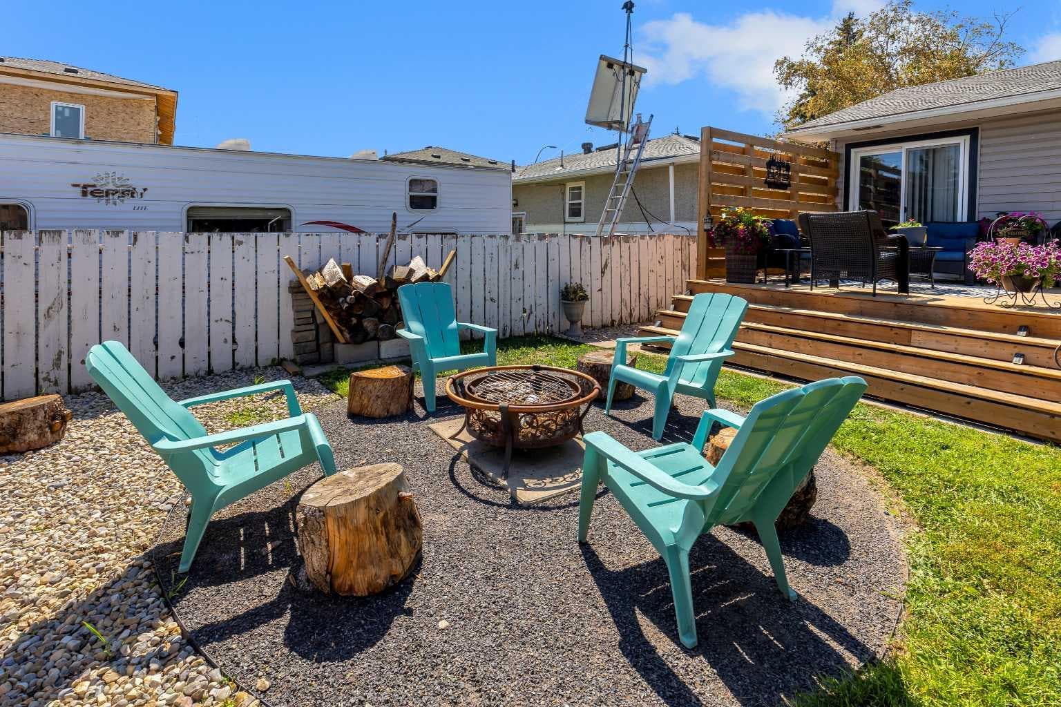 2614 44 Street SE