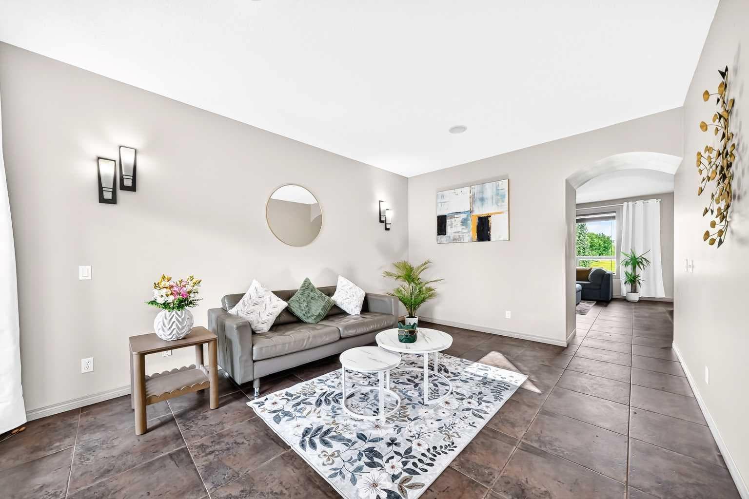 14 Springborough Crescent SW