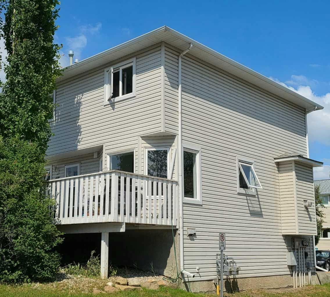 672 Killarney Glen Court SW