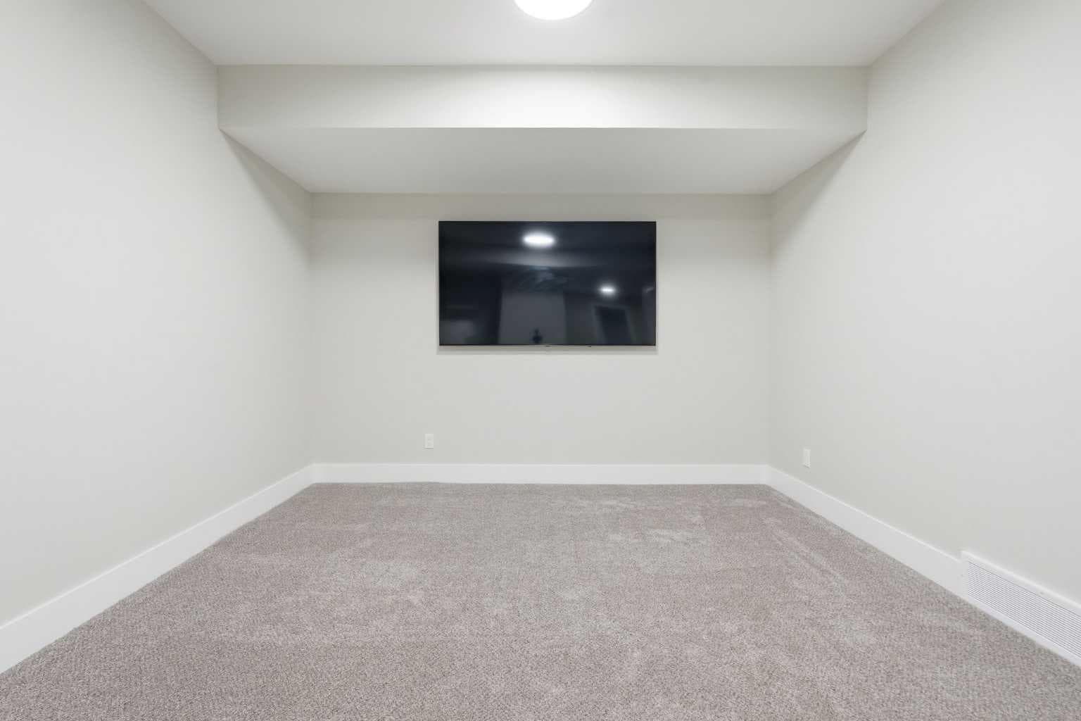 74 Alpine Gardens SW