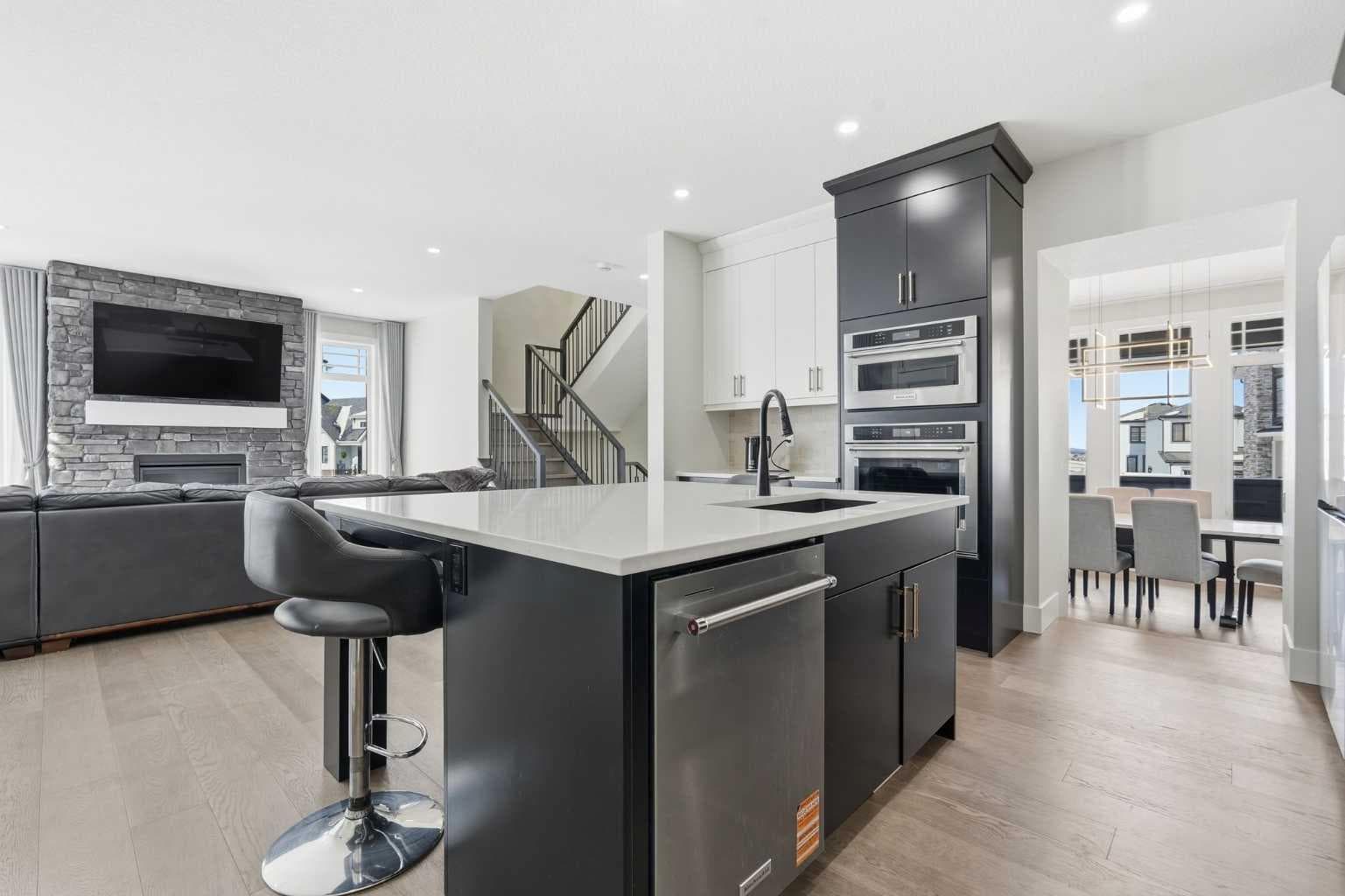 74 Alpine Gardens SW