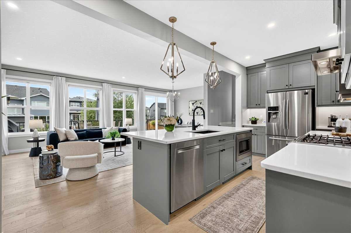 137 Cranbrook Cove SE