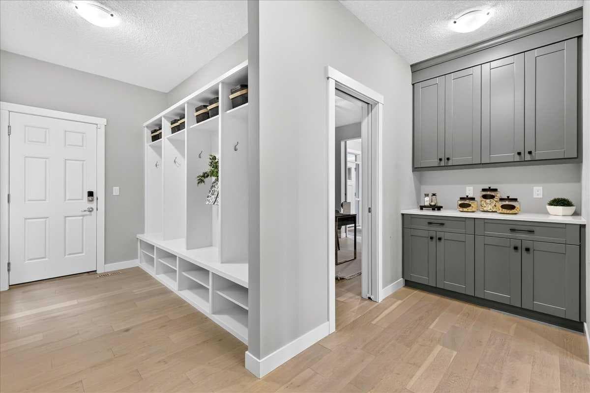 137 Cranbrook Cove SE