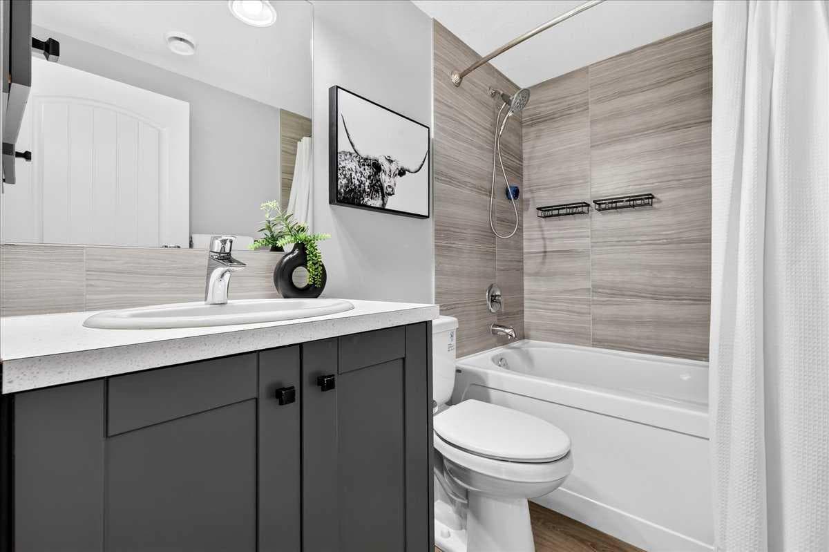 137 Cranbrook Cove SE