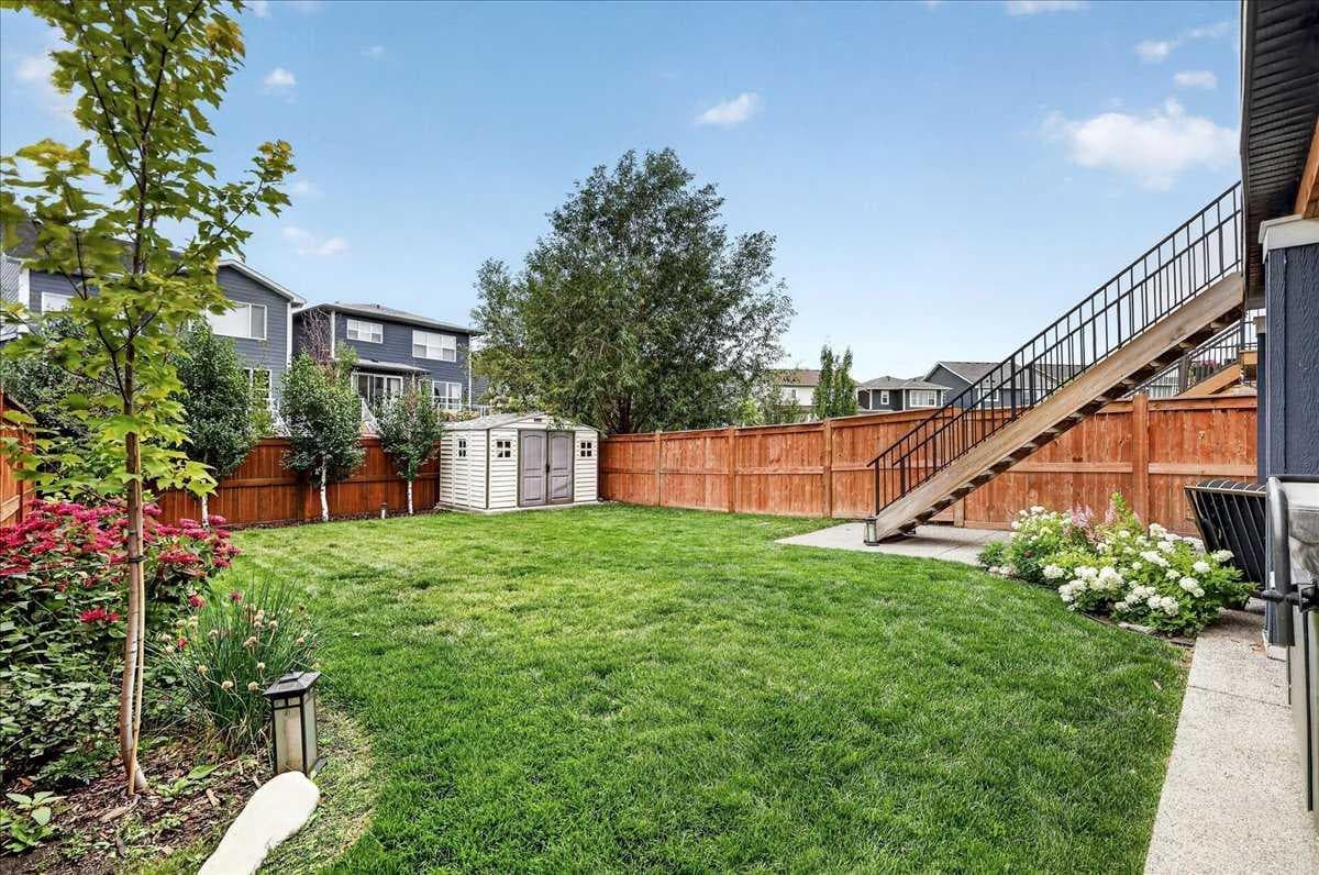 137 Cranbrook Cove SE