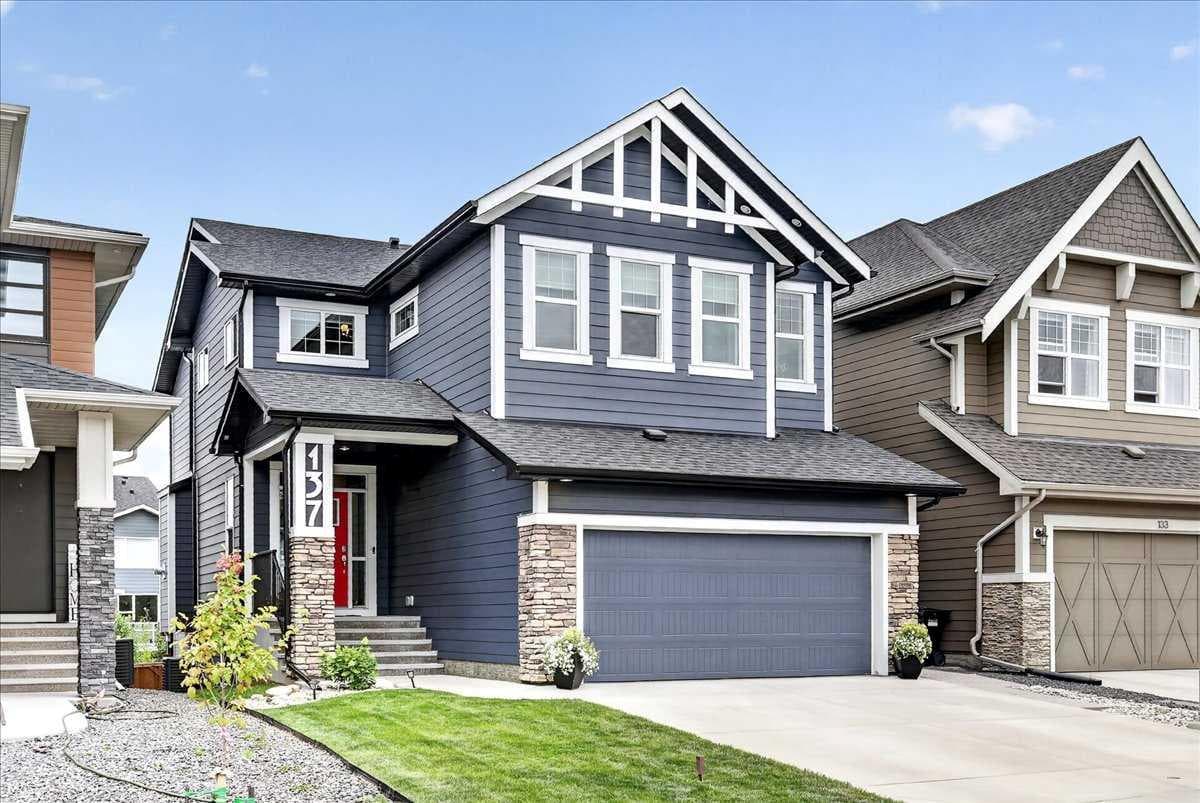 137 Cranbrook Cove SE