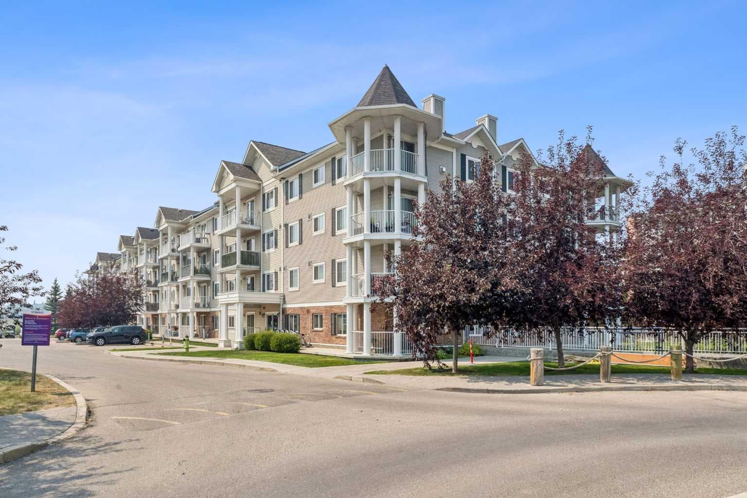 3407, 10 Country Village Park NE