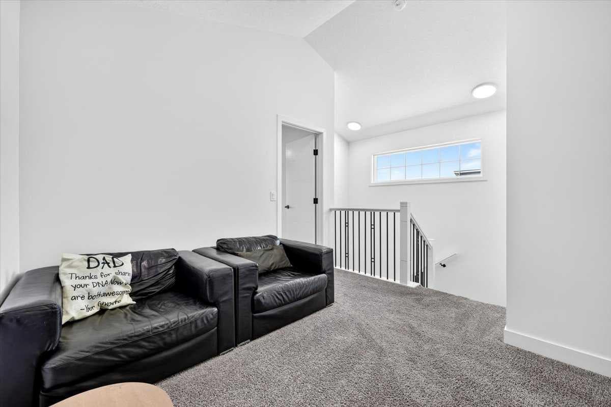 40 Amblefield View NW