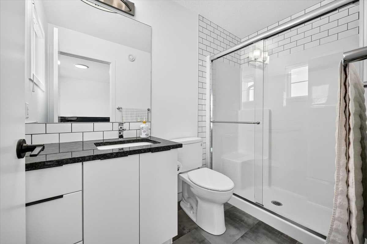 40 Amblefield View NW