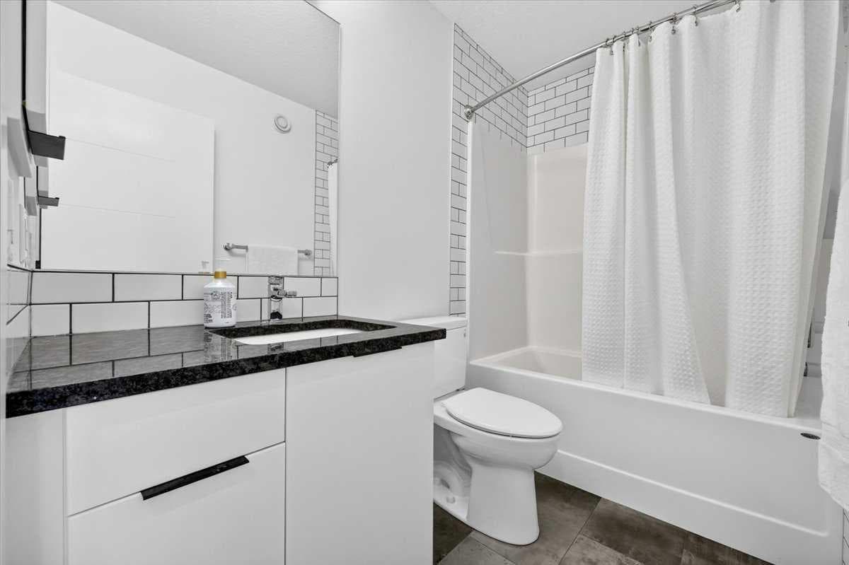 40 Amblefield View NW