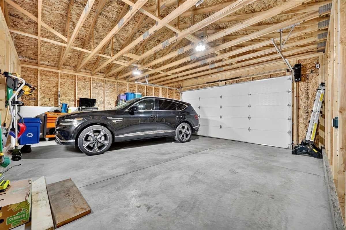40 Amblefield View NW