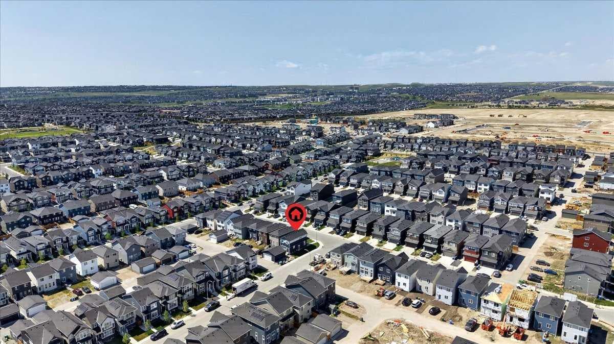 40 Amblefield View NW