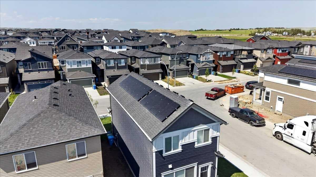 40 Amblefield View NW