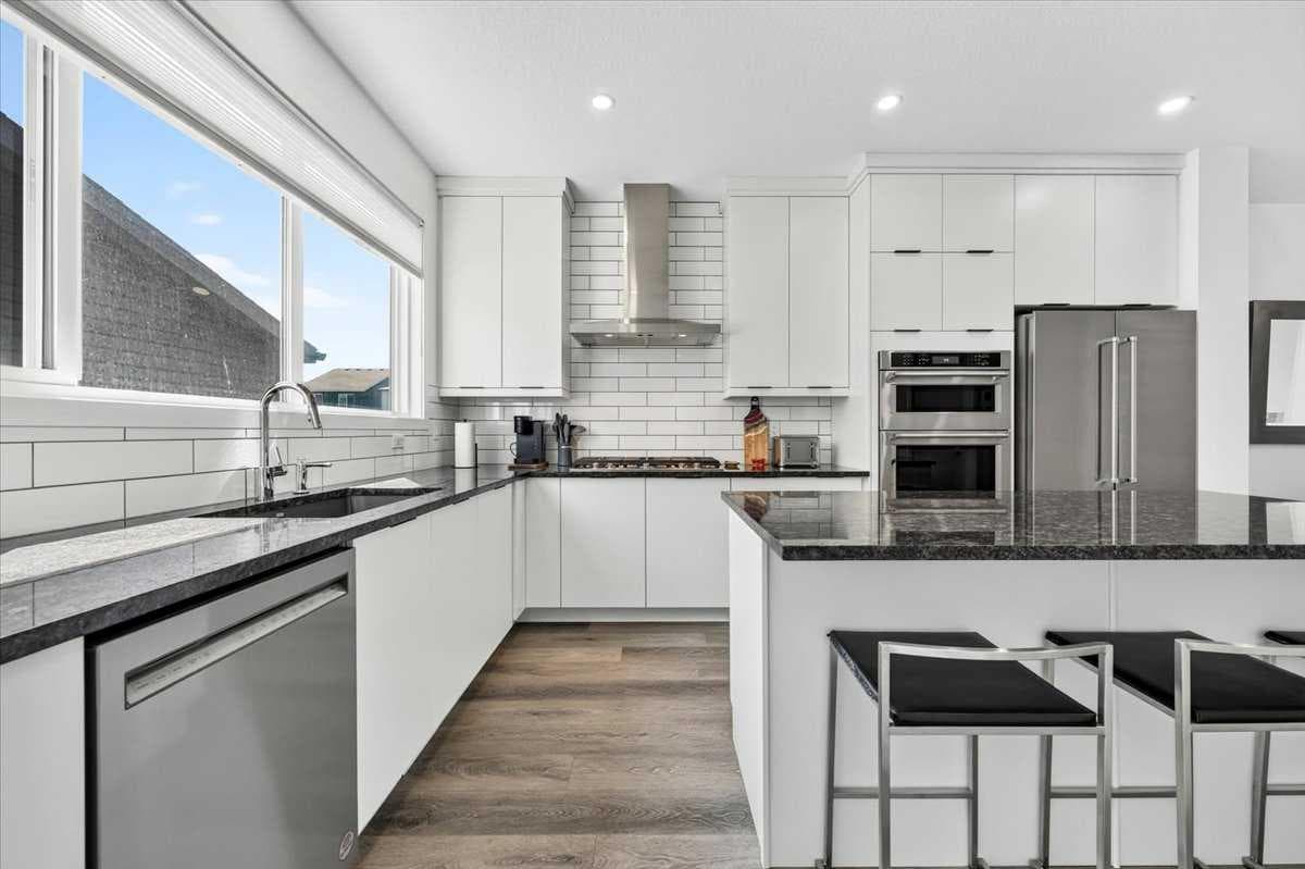 40 Amblefield View NW