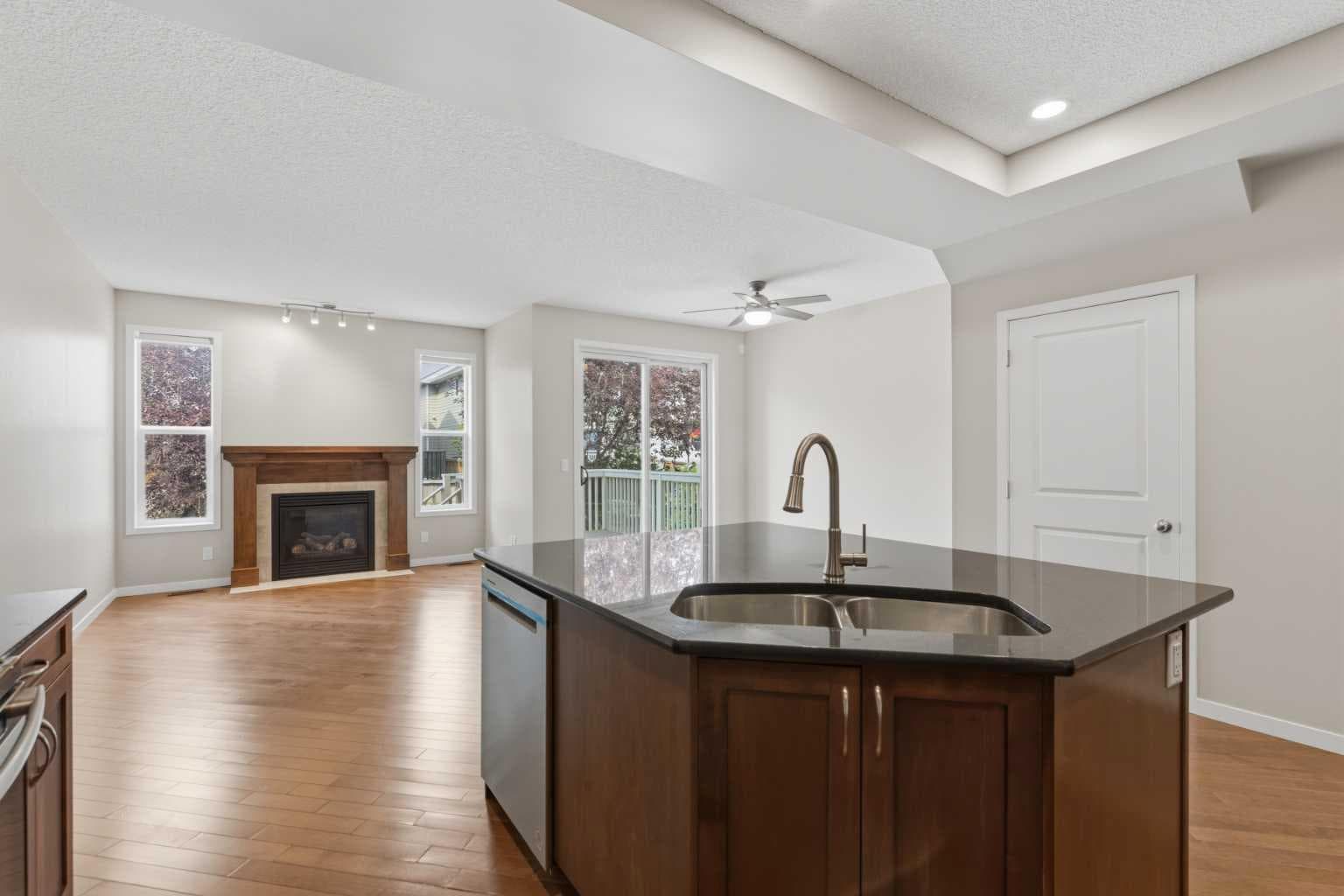 40 Panatella Mews NW