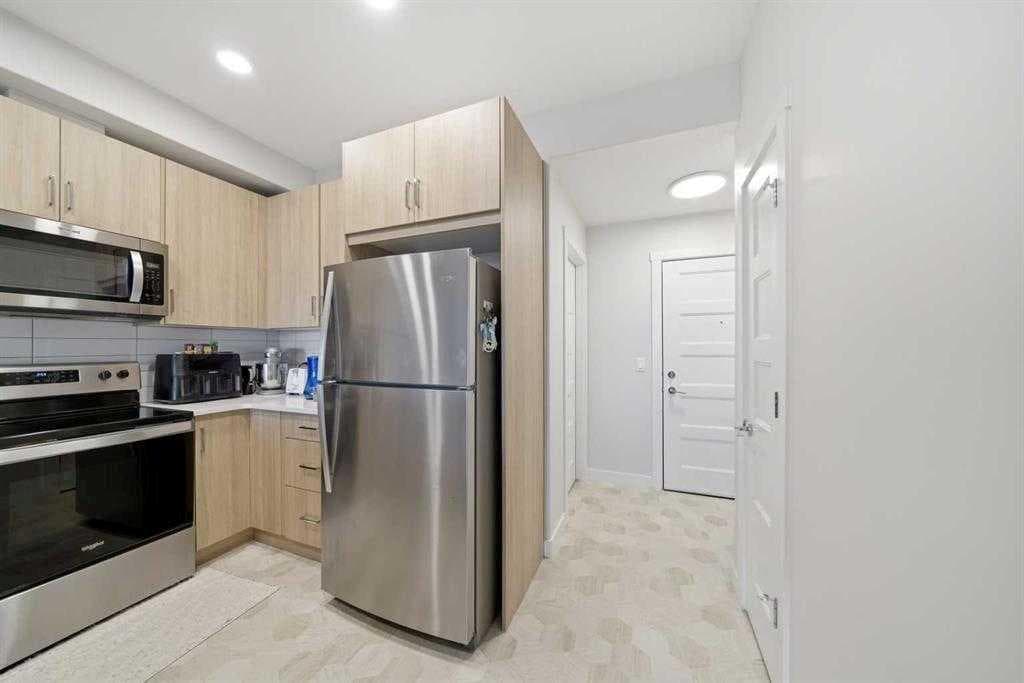 318, 55 Wolf hollow Crescent SE