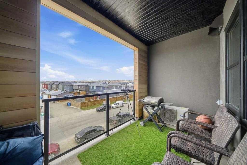 318, 55 Wolf hollow Crescent SE