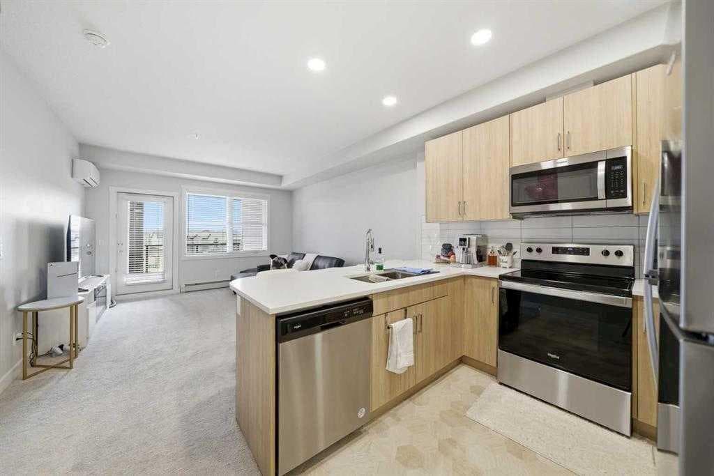 318, 55 Wolf hollow Crescent SE