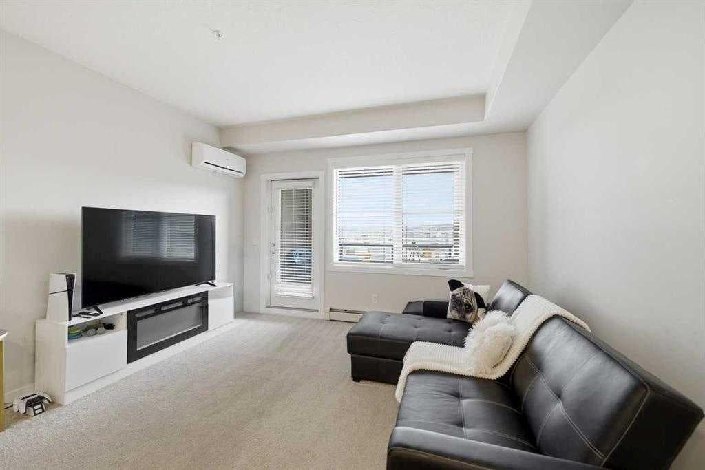 318, 55 Wolf hollow Crescent SE