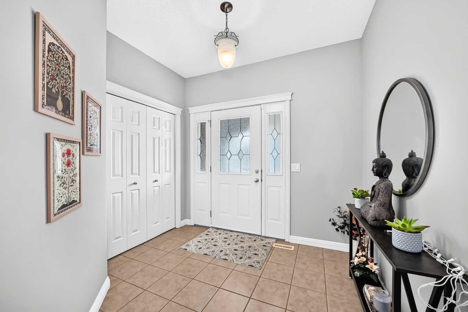 153 Cranleigh Bay SE