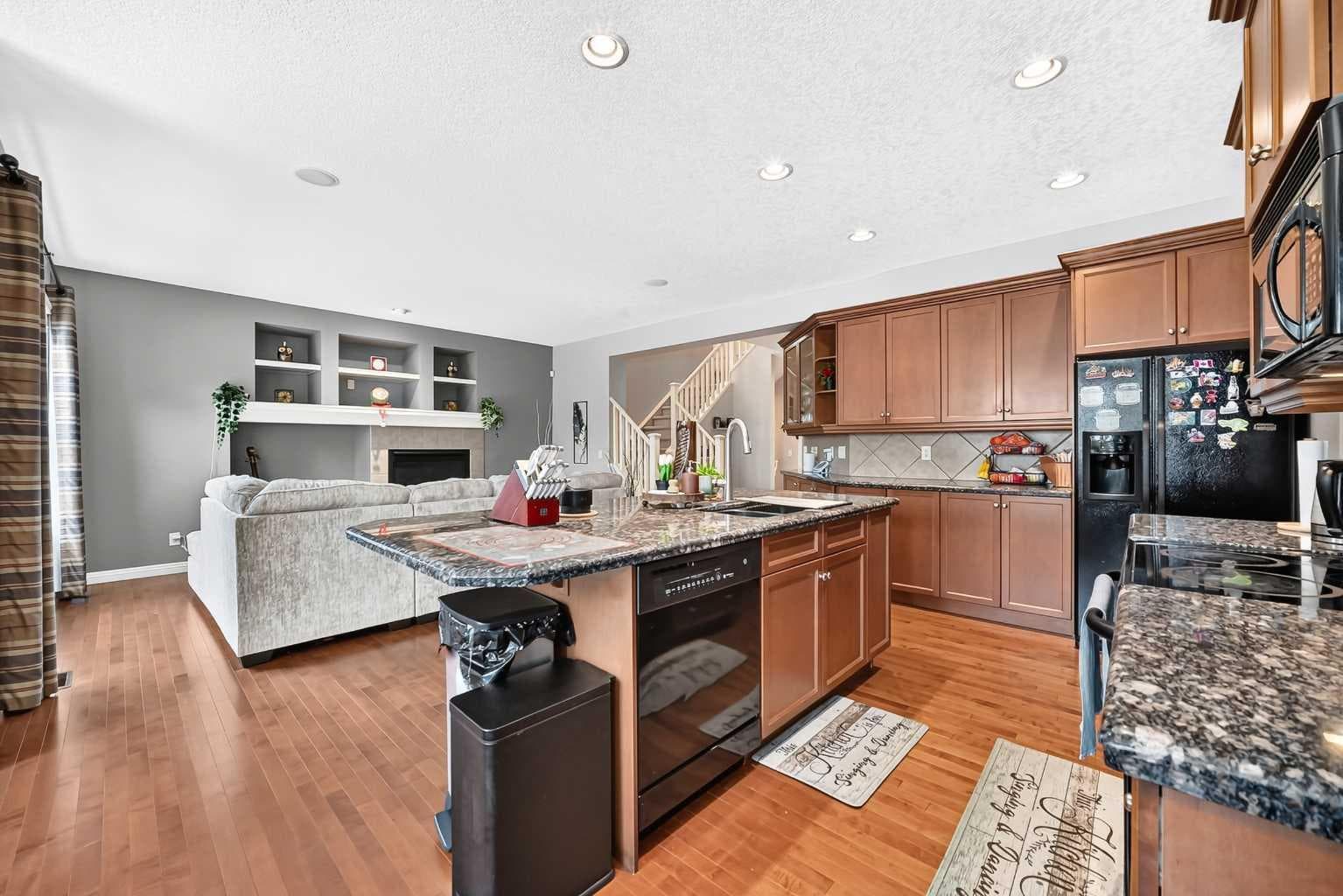 153 Cranleigh Bay SE