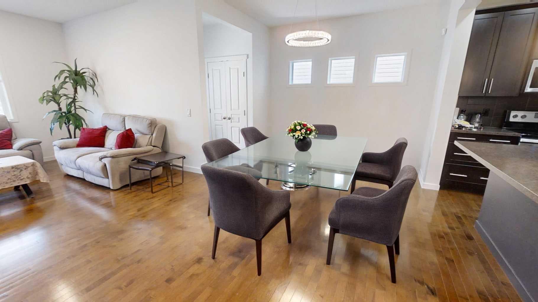 222 Copperpond Boulevard SE