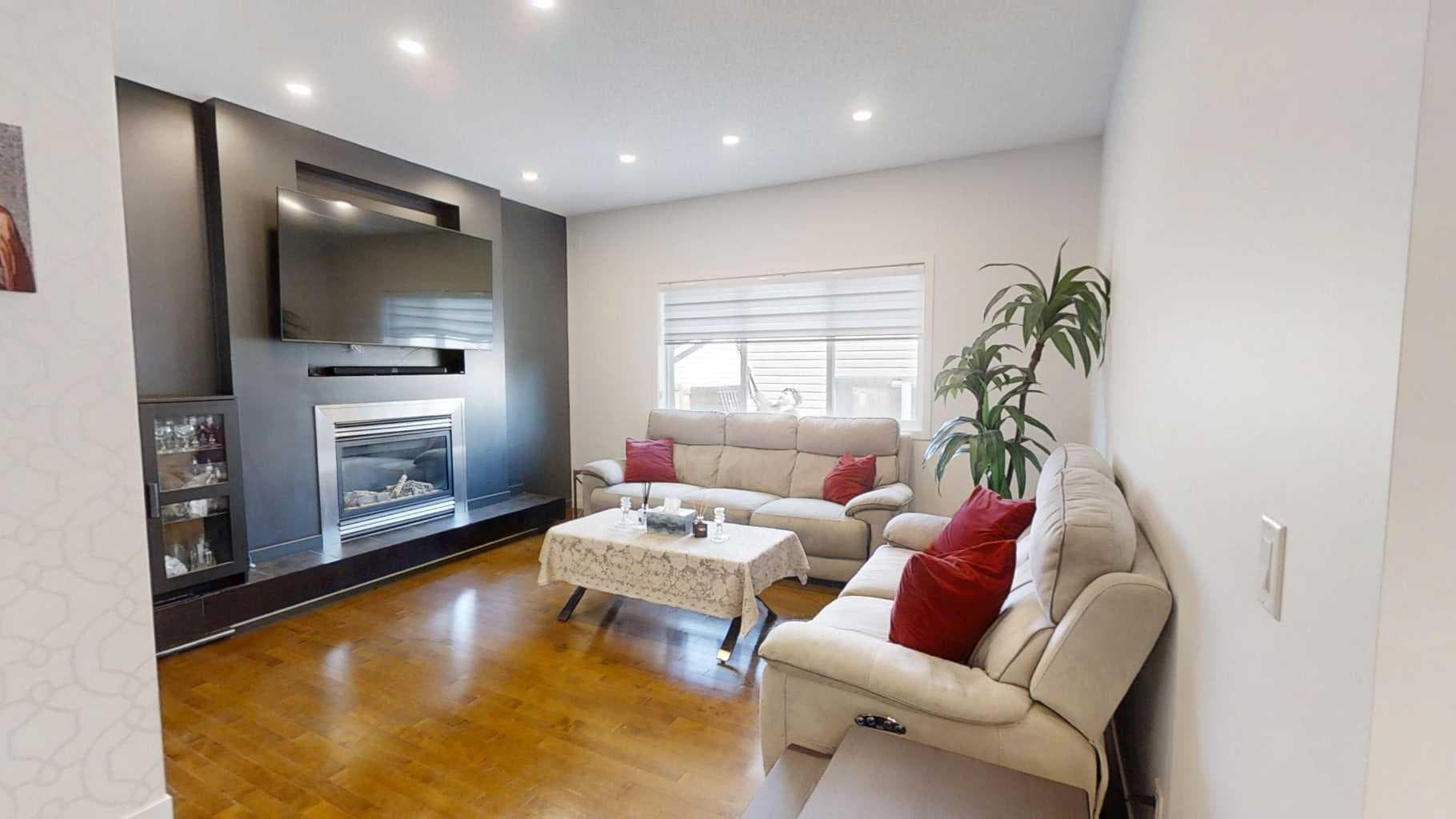 222 Copperpond Boulevard SE