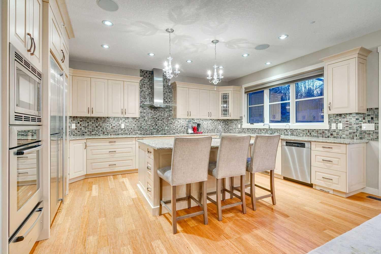 215 Patton Court SW