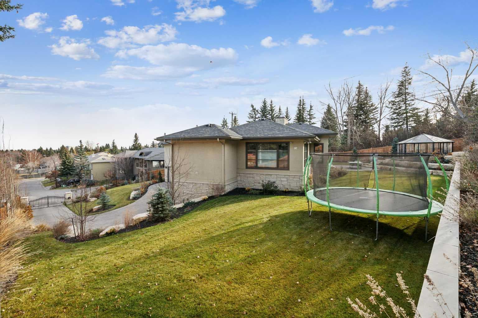 215 Patton Court SW