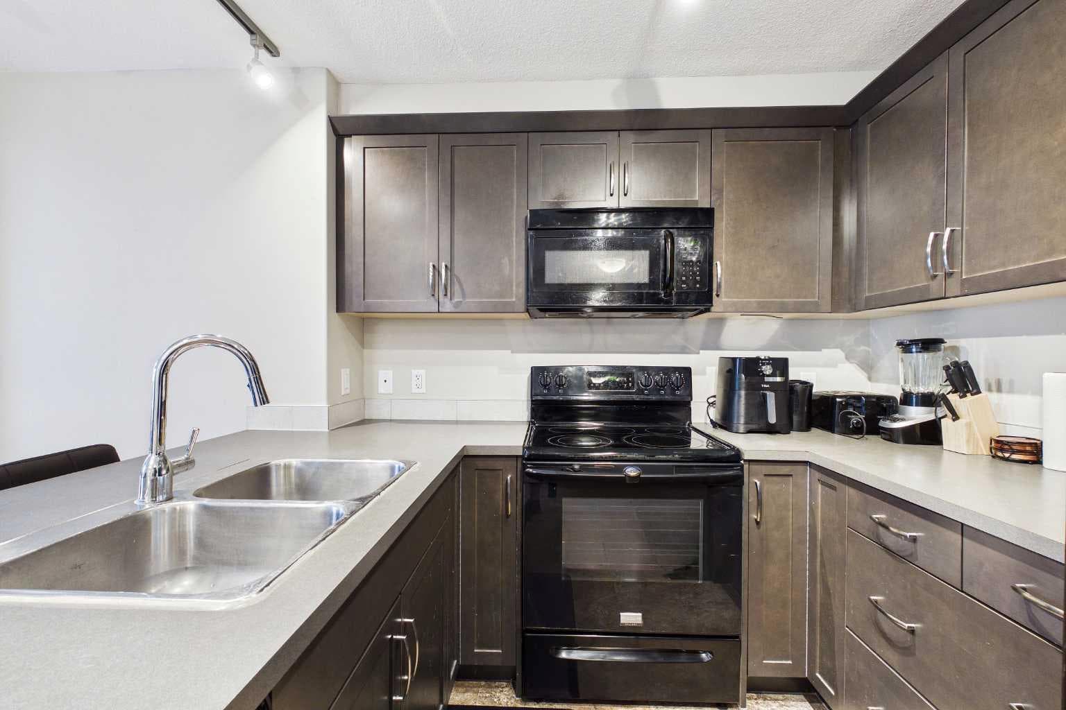 3307, 402 Kincora Glen Road NW