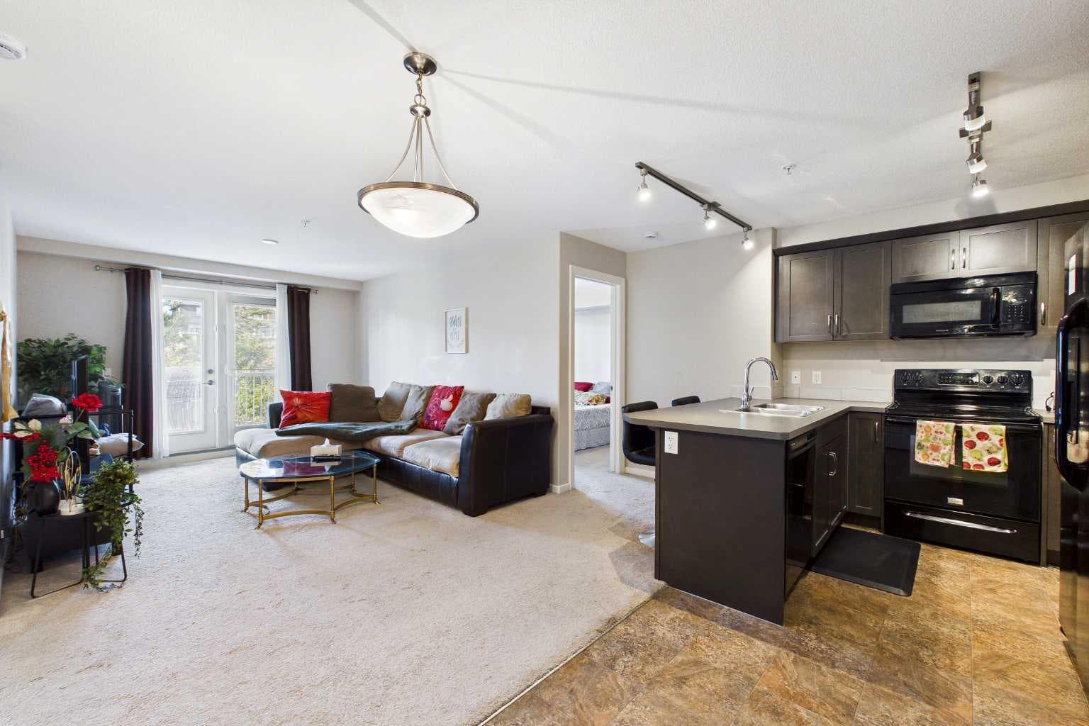3307, 402 Kincora Glen Road NW