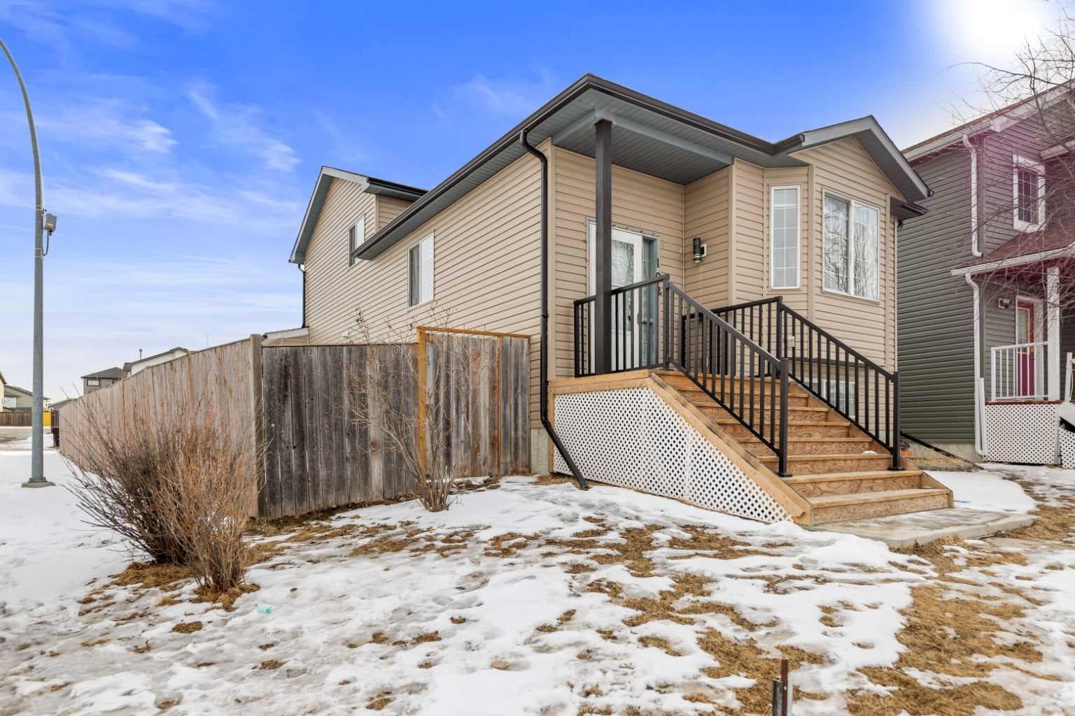 102 Martin Crossing Grove NE