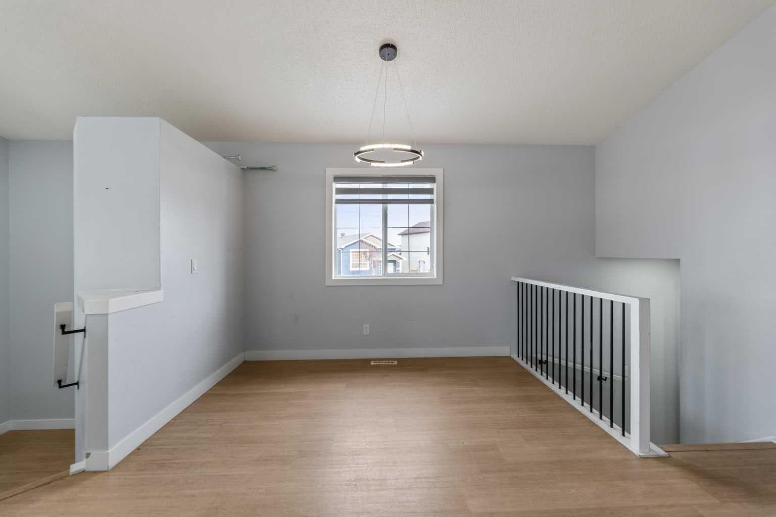 102 Martin Crossing Grove NE
