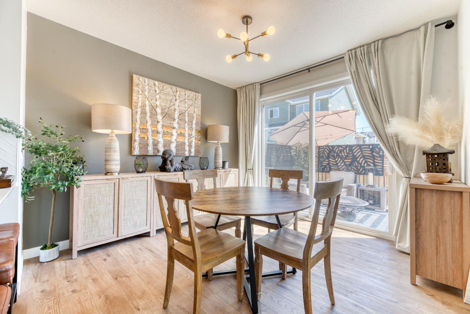 77 Versant Point SW