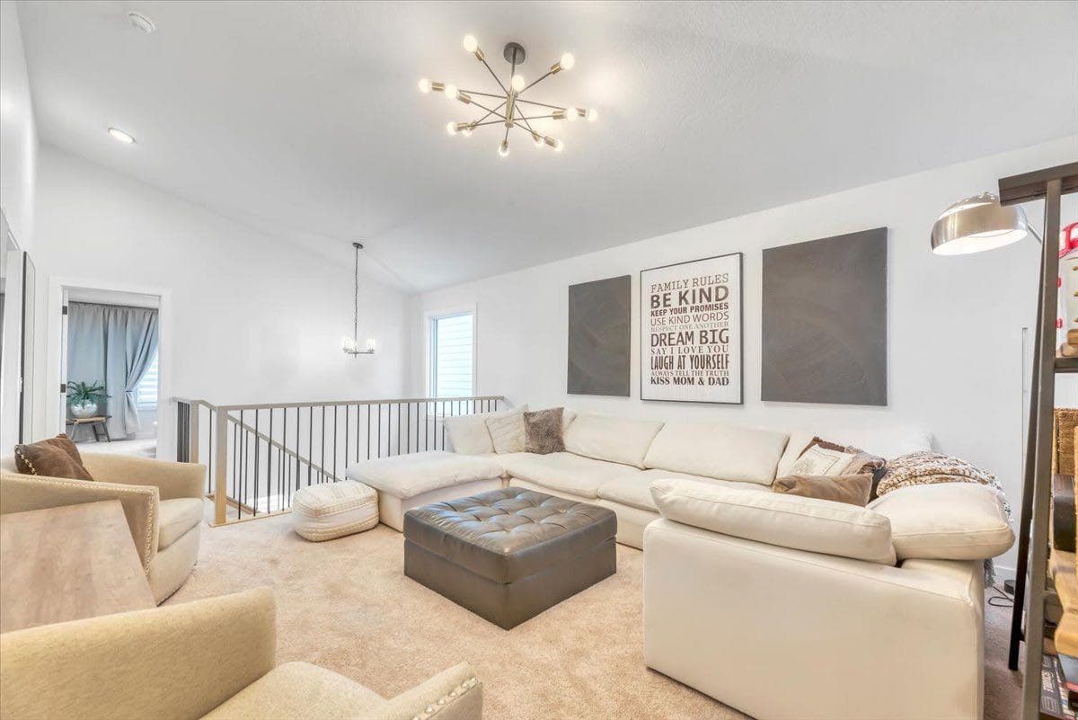 77 Versant Point SW