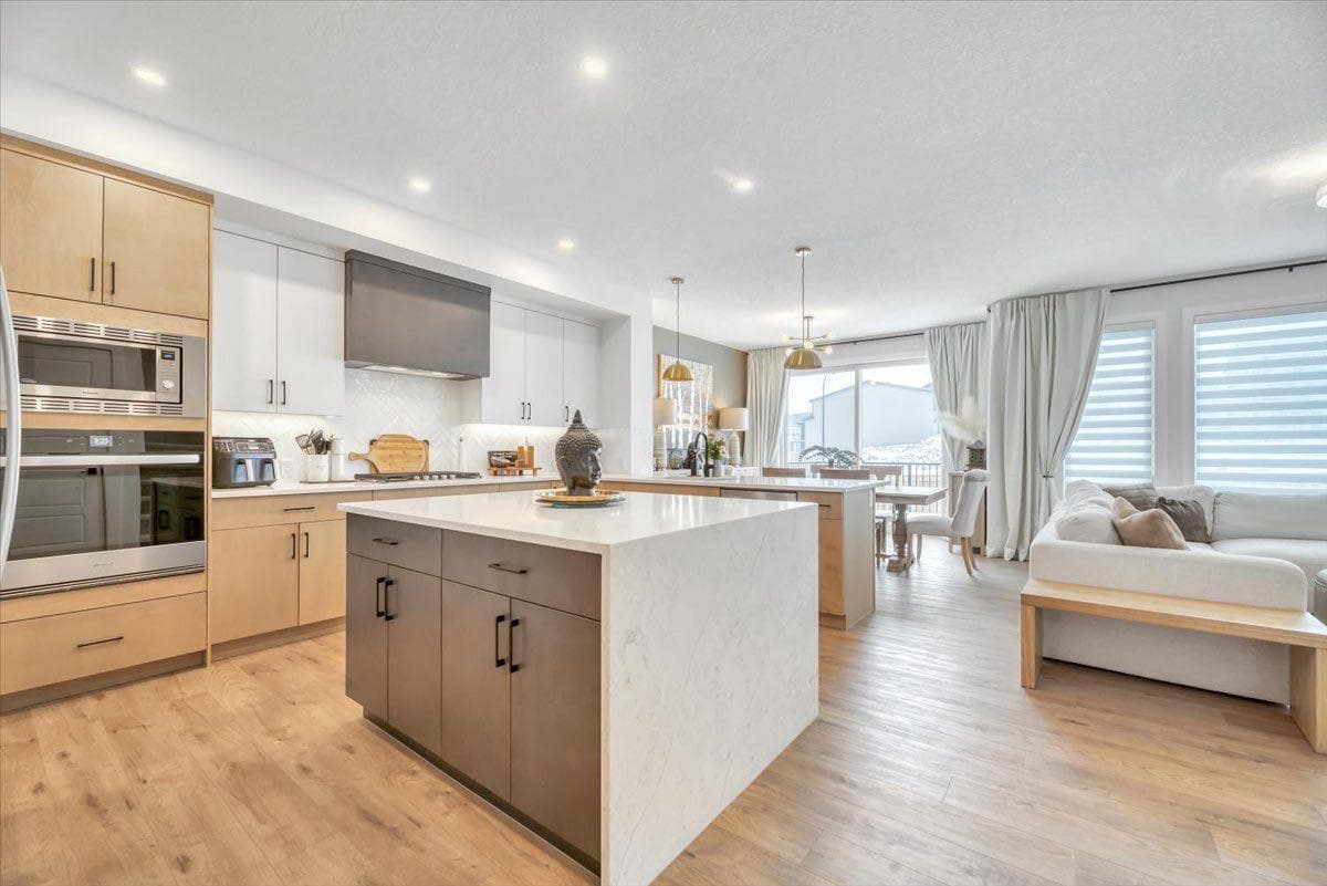 77 Versant Point SW