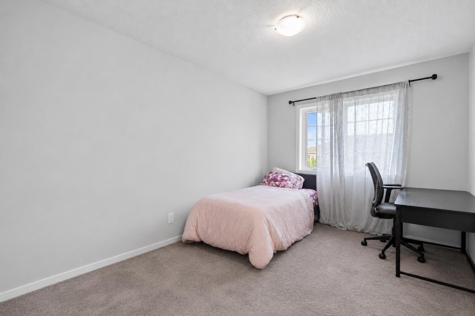 129 Yorkville Avenue SW