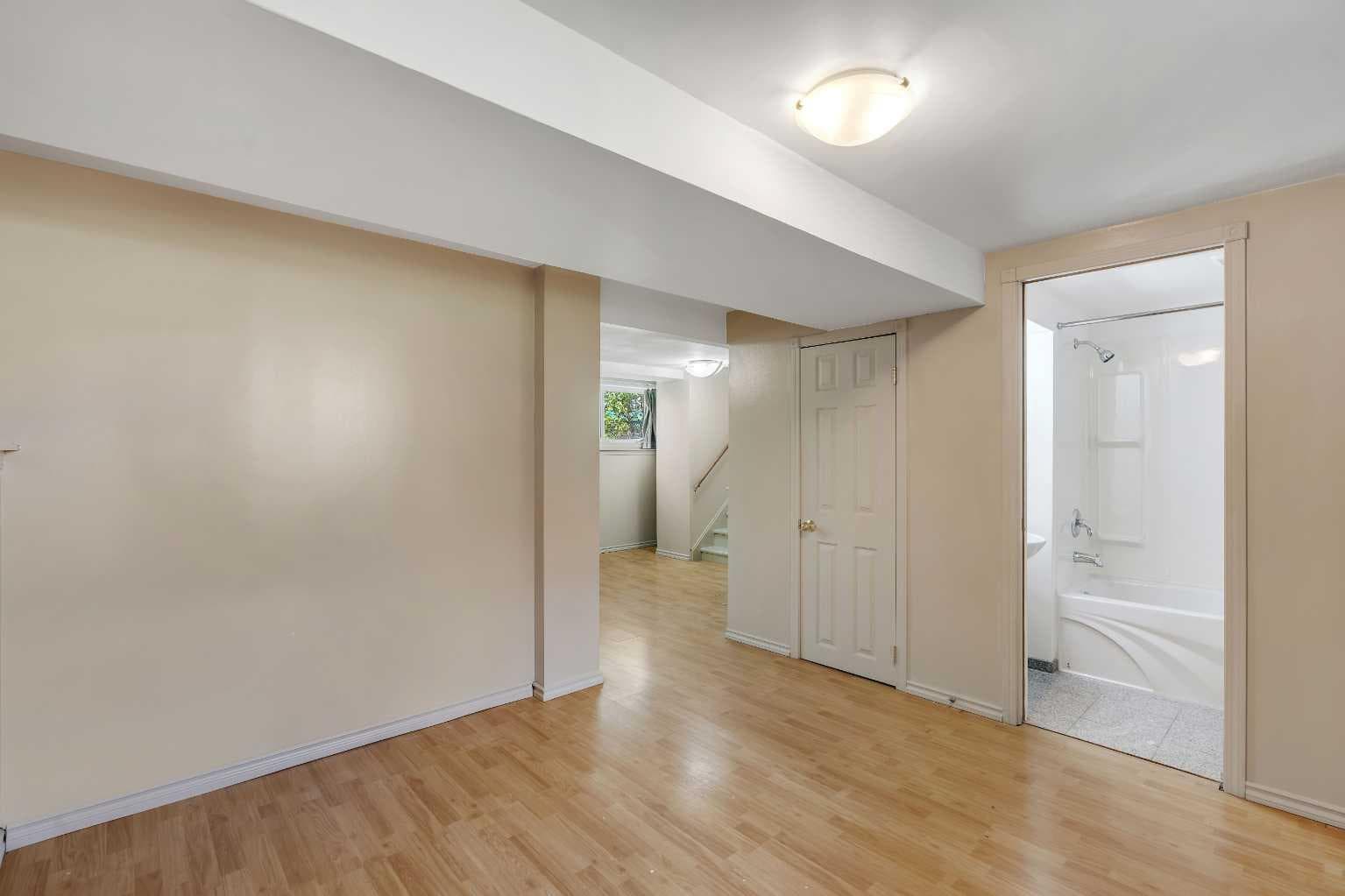 8432 Elbow Drive SW