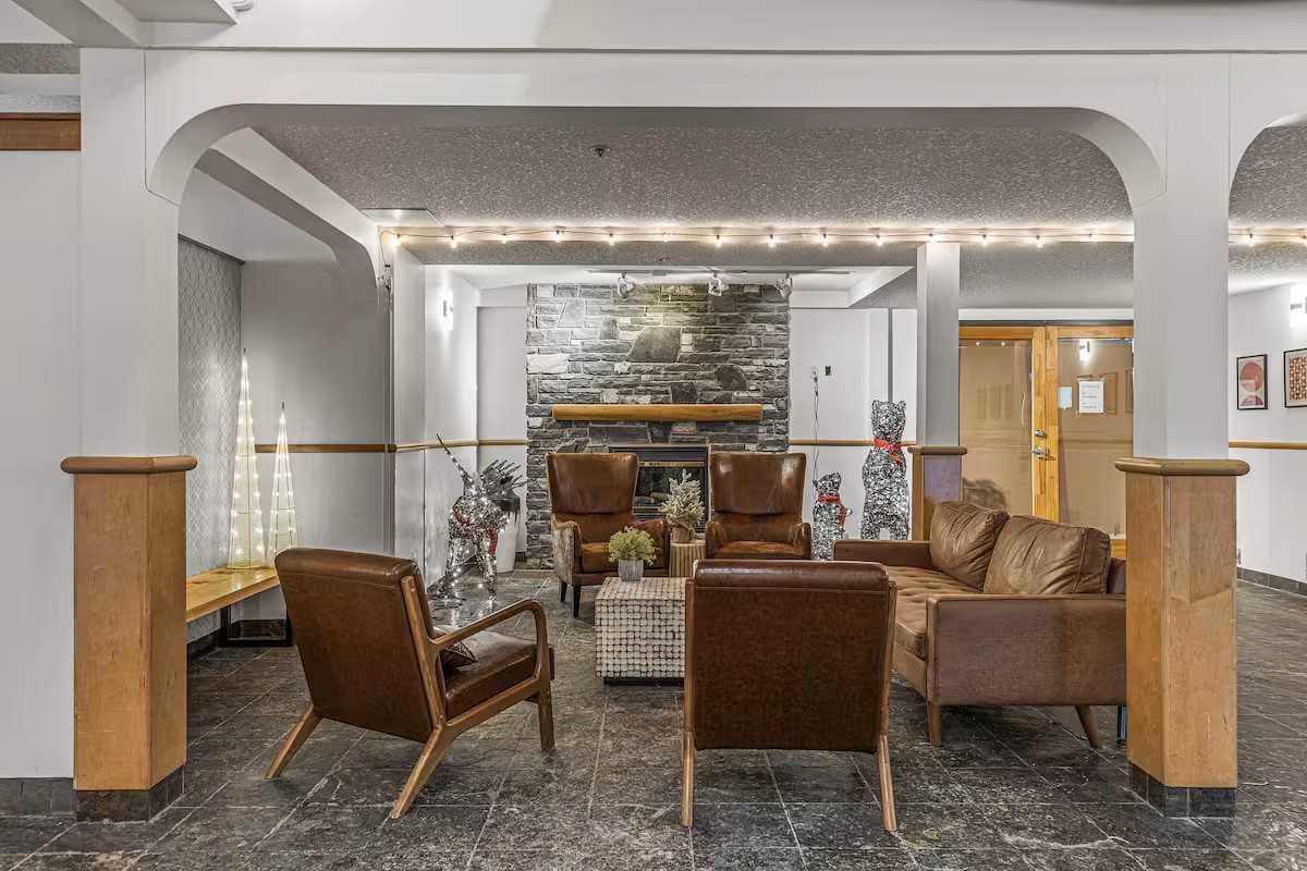 411, 160 Kananaskis Way 